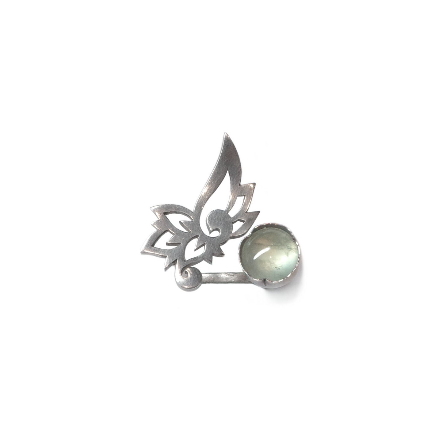 Hollow Flower Pattern Ring with Prehnite